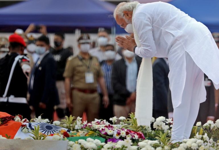  Lata Mangeshkar: India’s beloved singer given state funeral |  News